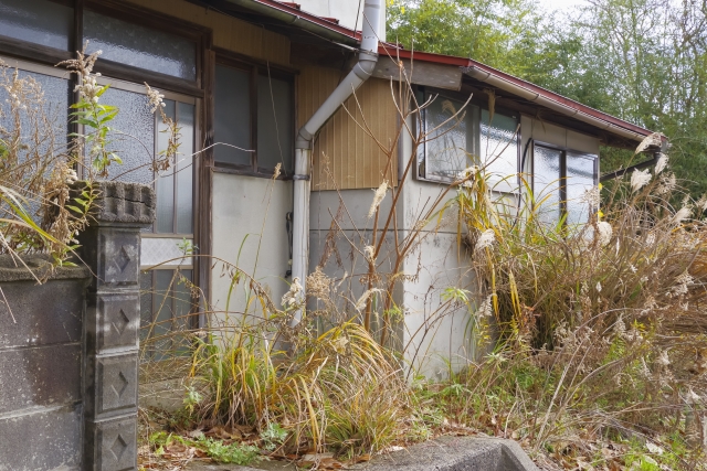 遠方の実家を売るには